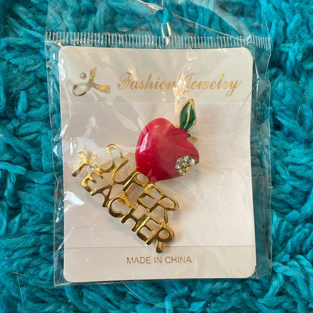 Super Teacher Apple Pin- NEW, never opened!